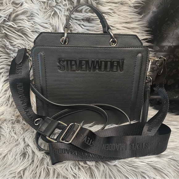 Steve Madden Handbags - Steve Madden Bevelyn Satchel Black